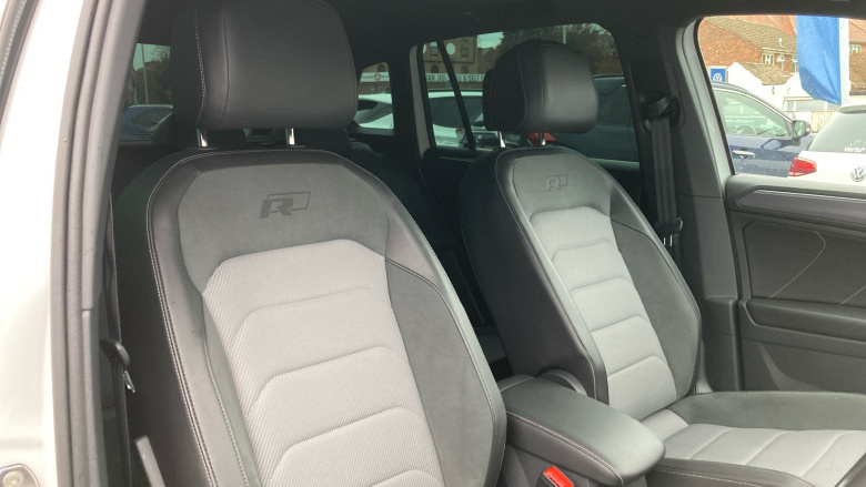 Volkswagen Tiguan 2.0 TDi 150 4Motion R-Line Tech 5dr DSG Diesel Estate